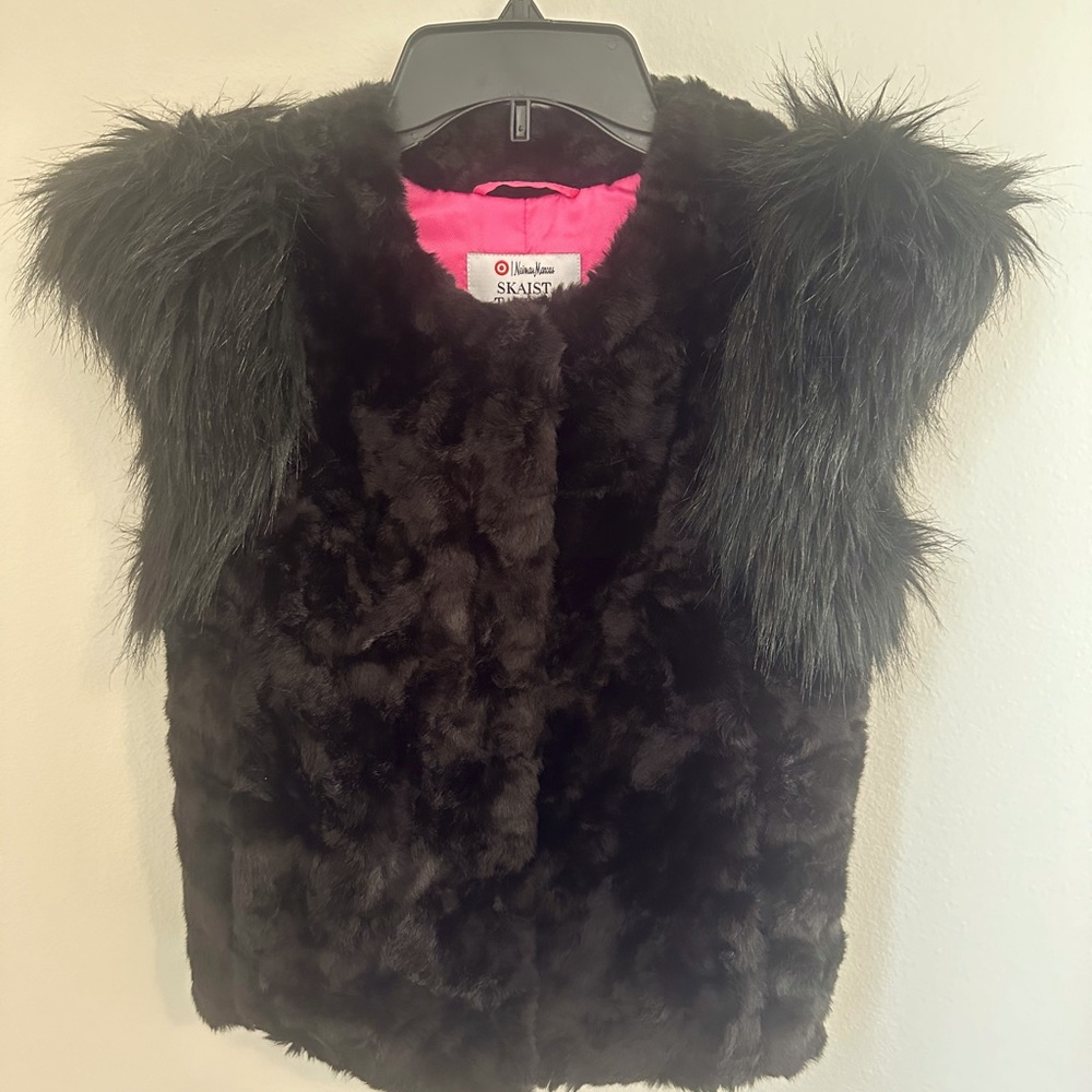 NWT XS Skaist Taylor Neiman Marcus (4 Target) Puff Shoulder Faux Fur Vest/Shrug